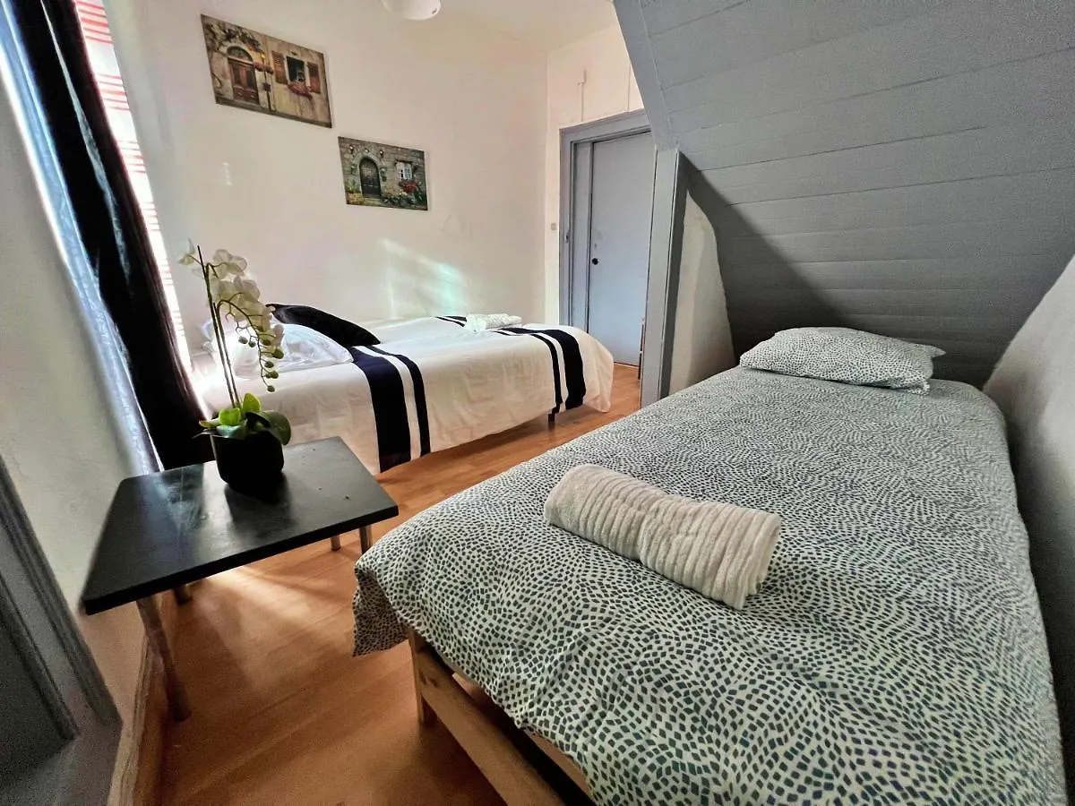 Apartment Cosy Mouraria Rooms Lisbon Portugal