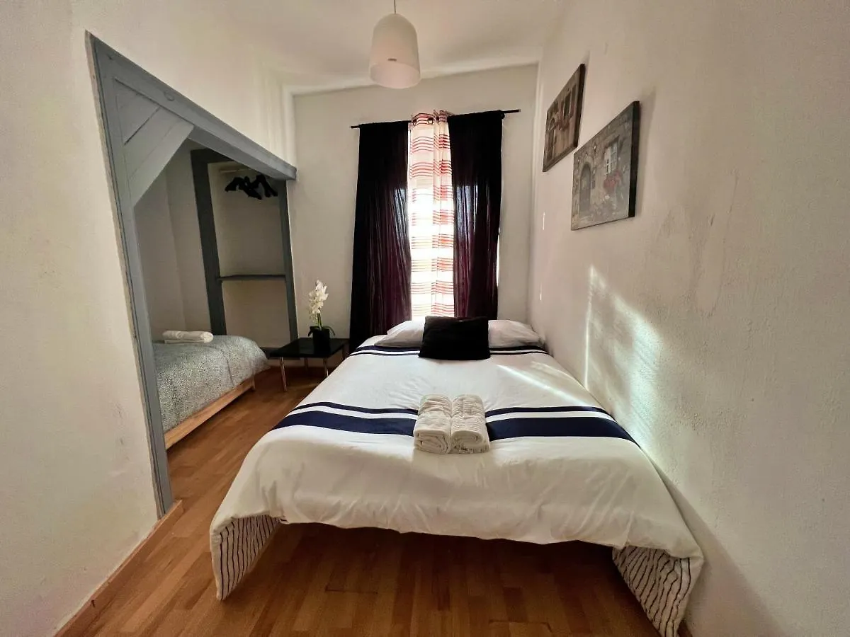 Cosy Mouraria Rooms Lisbon Portugal