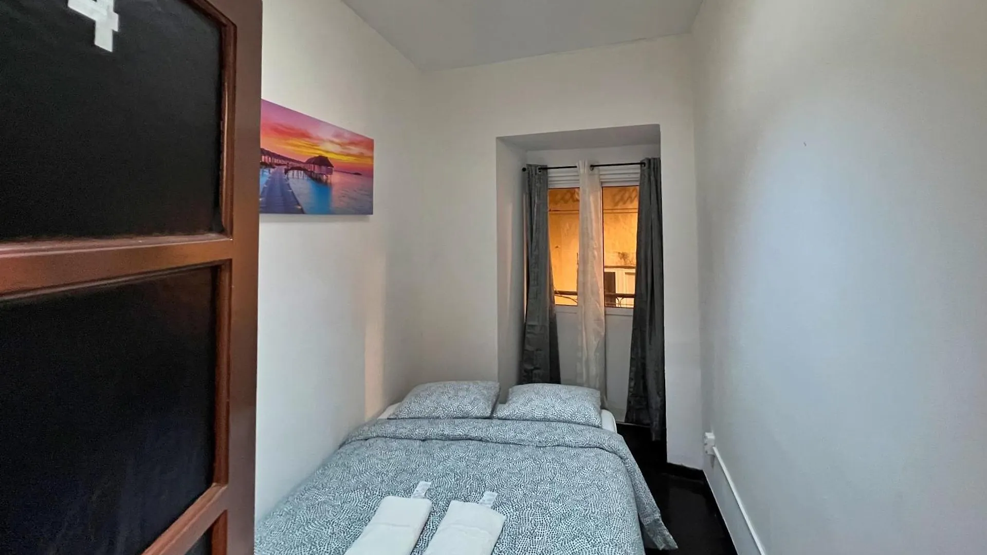 Cosy Mouraria Rooms Lisbon 0*,  Portugal